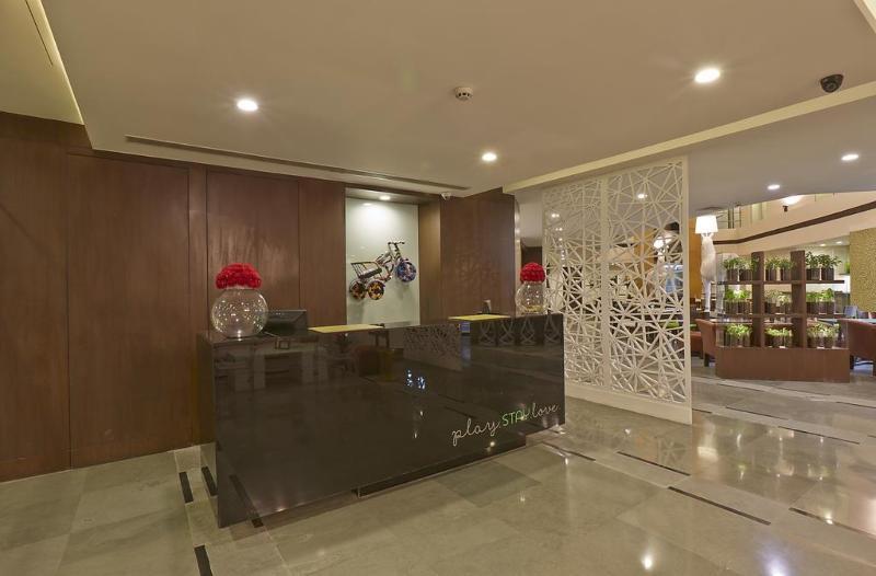 巴罗达rcr金杰酒店 外观 照片